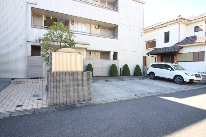 駐車場 カーサヴィエント