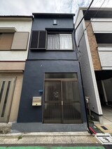 荒川1丁目貸家