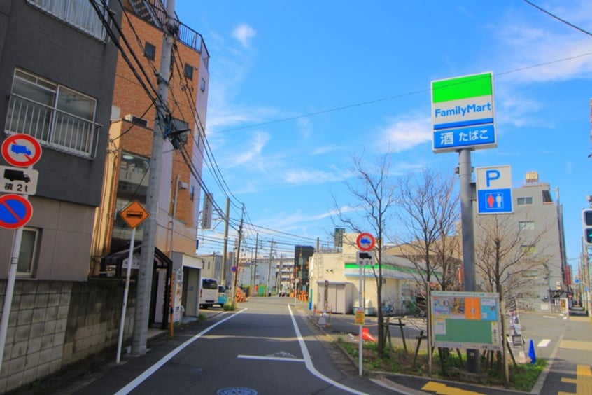 ファミリーマート　上板橋3丁目店(コンビニ)まで341m グリーンコーポラス