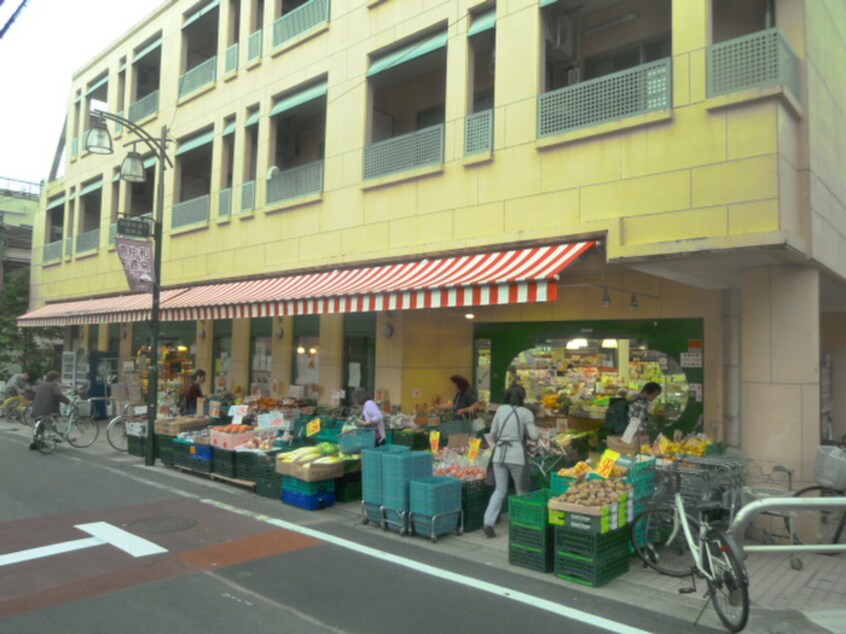 スーパーTSUKASA(つかさ) 杉並和泉店(スーパー)まで176m 第一つくば荘