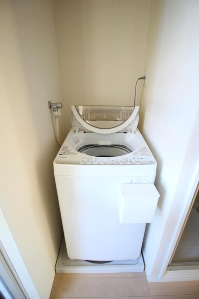 洗濯機置場 スーリエ中野