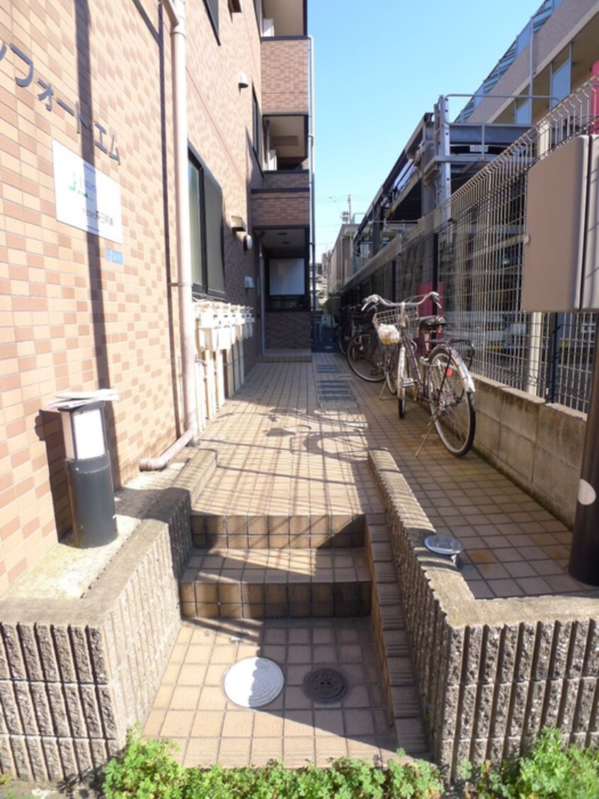 駐輪場 コンフォート・エム