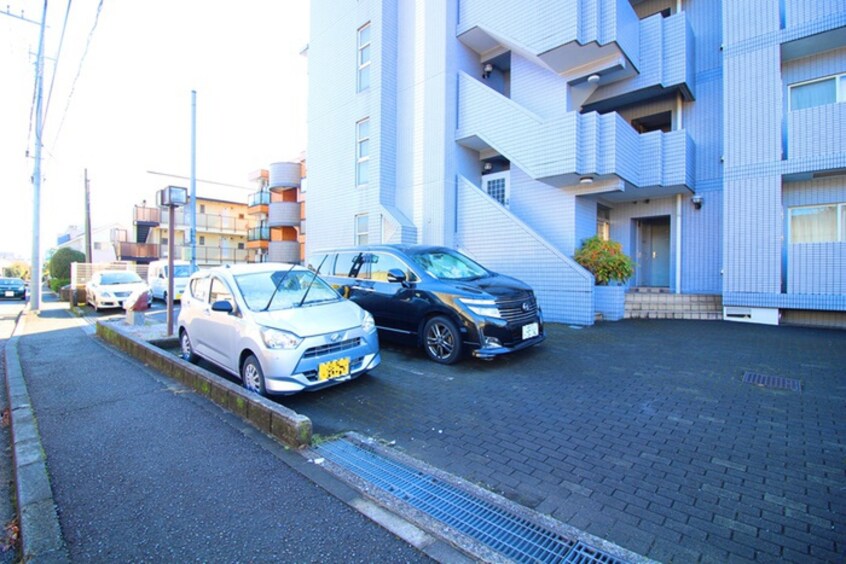 駐車場 プレスティージュ横浜