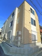 アルタ　アレナ