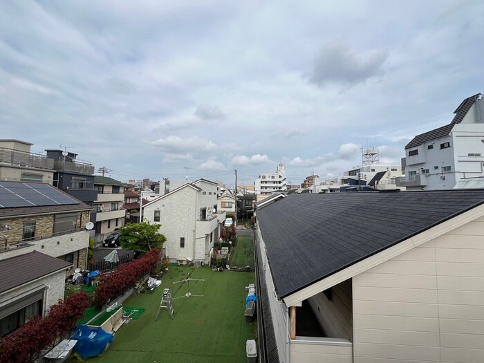 室内からの展望 ルーブル新宿西落合八番館(301)