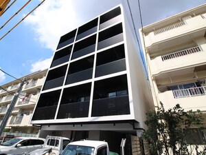 ｴｽﾄｩﾙｰｽ小竹向原（３０２）