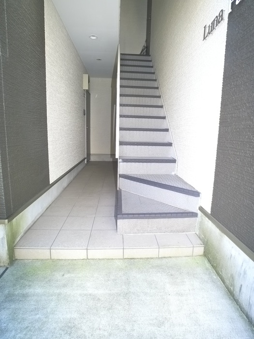 エントランス部分 Luna Park Horikiri