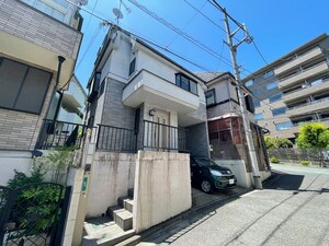 加里本邸
