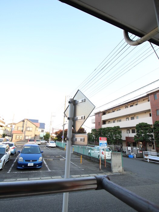 室内からの展望 アパルト向ヶ丘Ⅱ