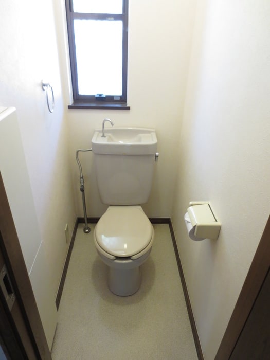 トイレ カエデハウスＢ