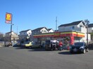 デイリーヤマザキ横浜美しが丘西店(コンビニ)まで376m カエデハウスＢ