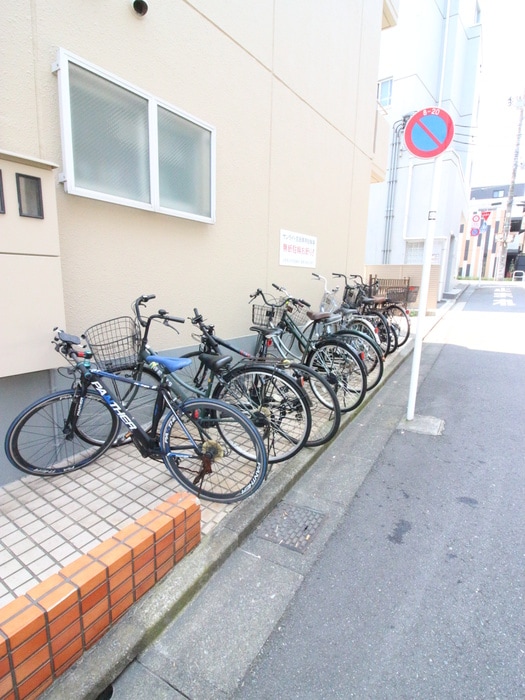 駐輪場 サンライト宮田