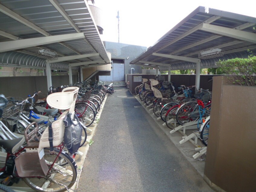 駐輪場 ドゥエスパス