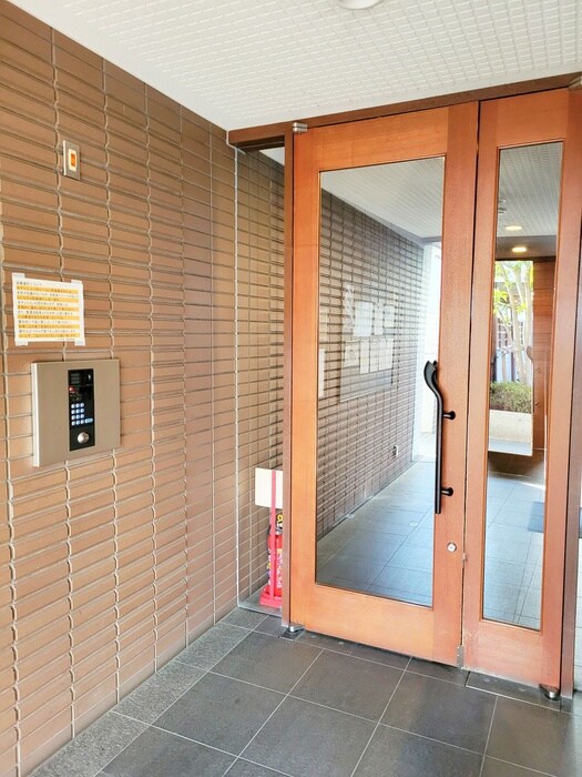エントランス部分 サイレンス扶桑