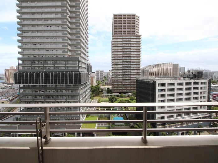 室内からの展望 ﾛｲﾔﾙﾊﾟｰｸｽﾀﾜｰ南千住