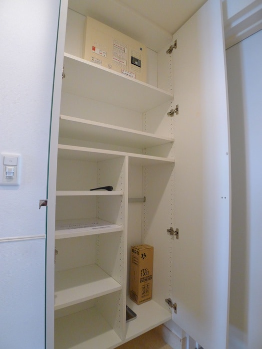 靴箱 ﾛｲﾔﾙﾊﾟｰｸｽﾀﾜｰ南千住