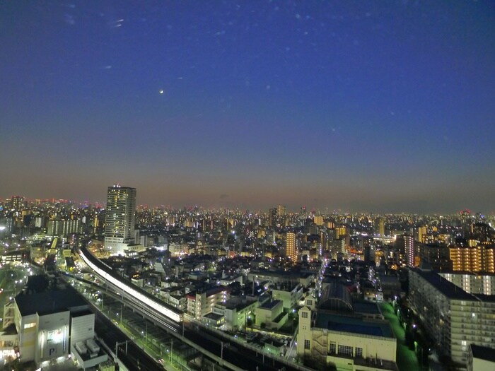 室内からの展望 ﾛｲﾔﾙﾊﾟｰｸｽﾀﾜｰ南千住