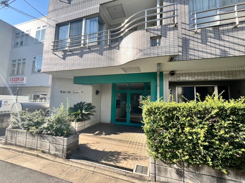 エントランス部分 ラポールヤマミツ