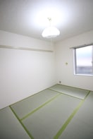 居室 ラポールヤマミツ
