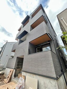 建築中