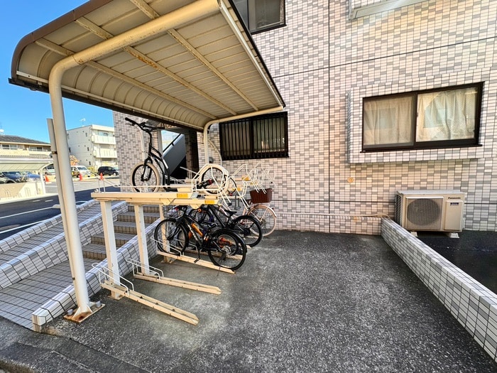 駐輪場 パレス木の間