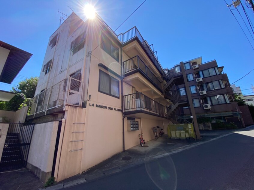 外観写真 ラ メ－ゾン デ フル－ル