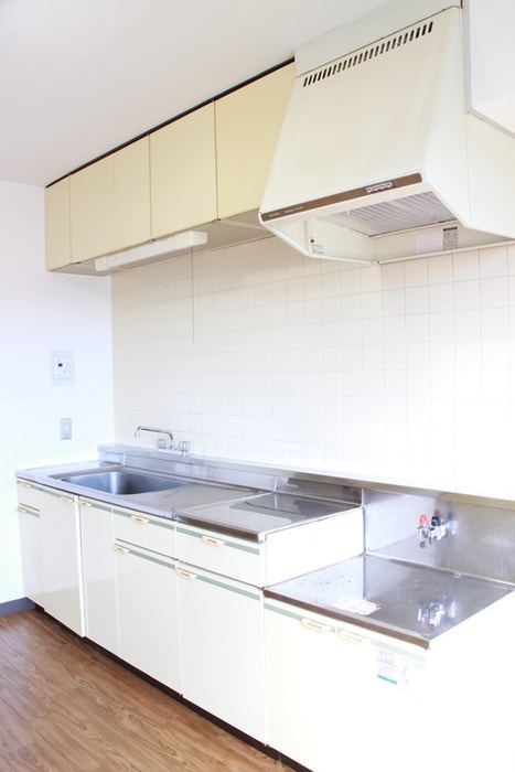 キッチン ラ メ－ゾン デ フル－ル