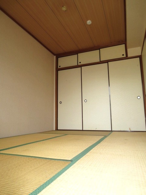 居室 ラーバンヤマミツ