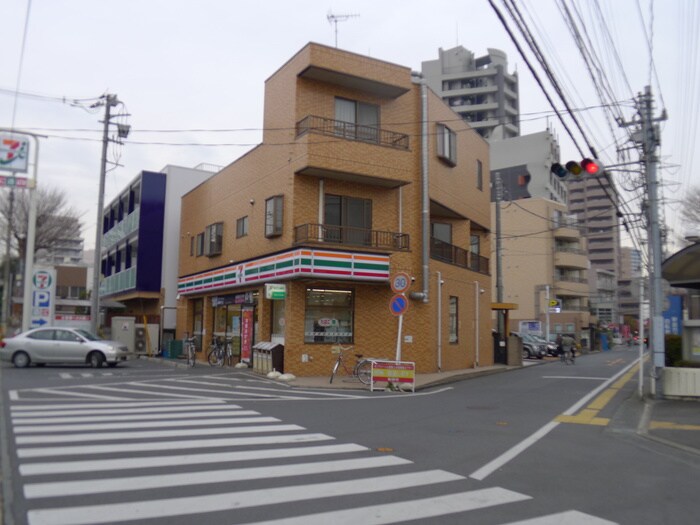 セブンイレブン(コンビニ)まで376m コーポ松浦