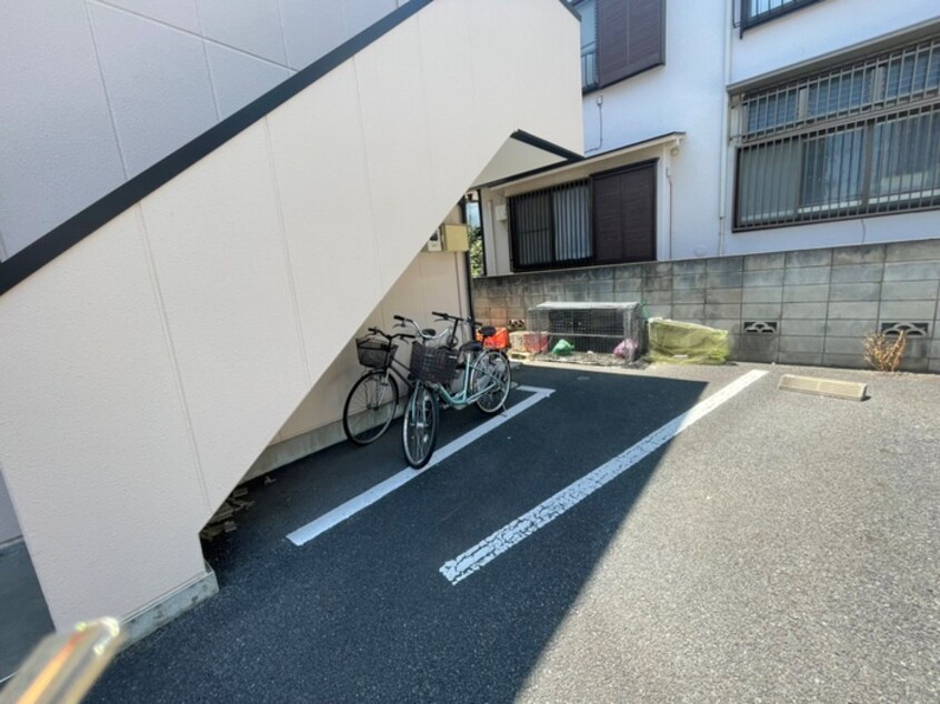 駐輪場 コ－ポソアラ