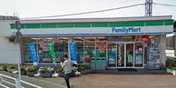 ファミリーマート　秋津駅北口店(コンビニ)まで850m ドミール田中