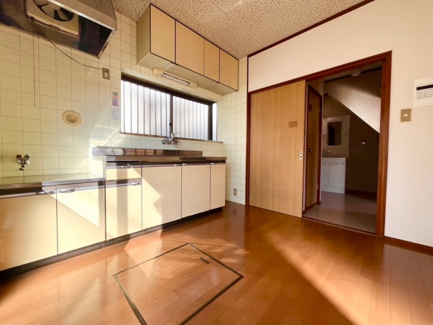 居室 中沢町テラスハウスD棟