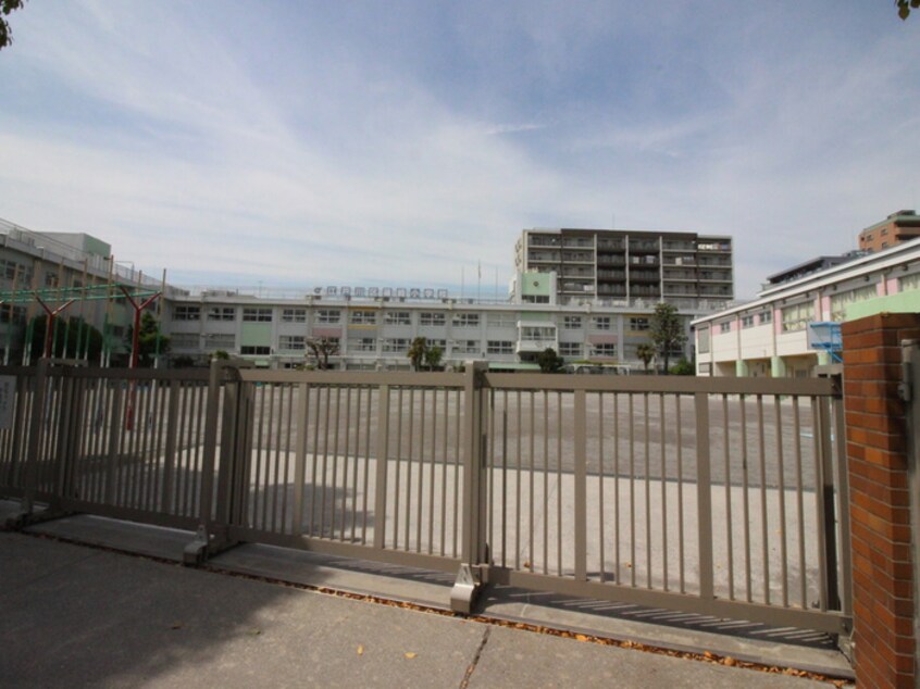 篠崎小学校(小学校)まで704m 針谷様貸家