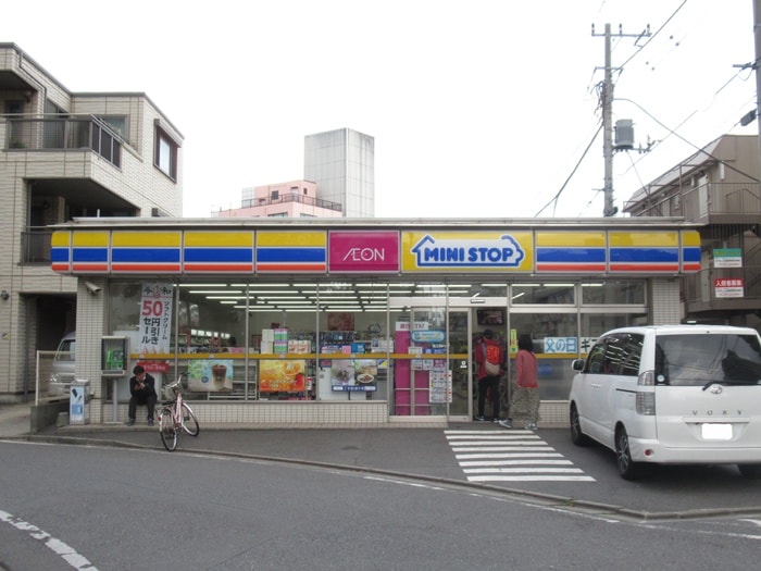 ミニストップ(コンビニ)まで450m コスモコート
