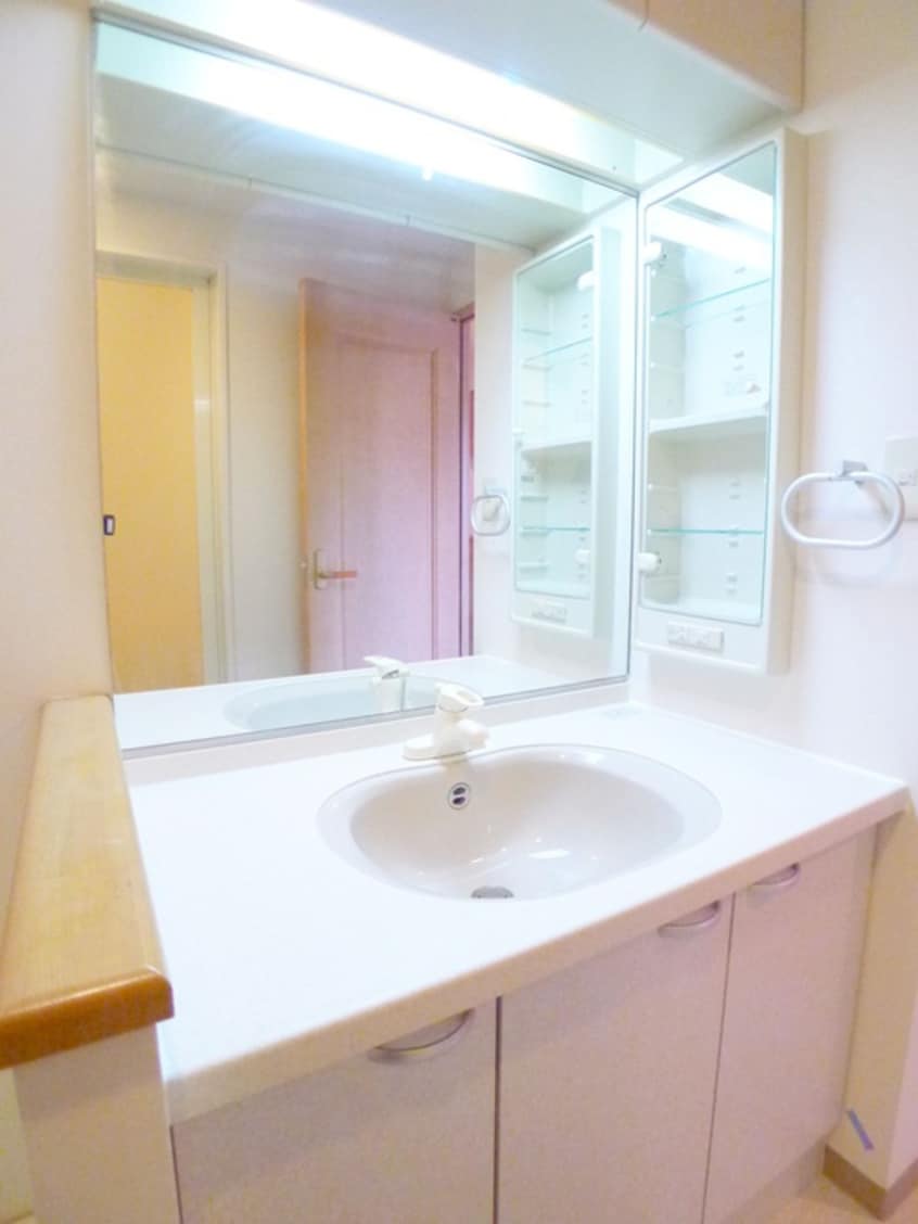 洗面 メイクス　D棟