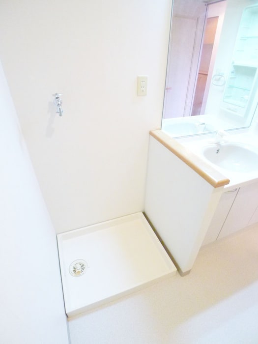 洗濯機置場 メイクス　D棟