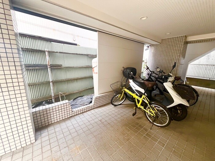 駐輪場 香南鶴ヶ峰