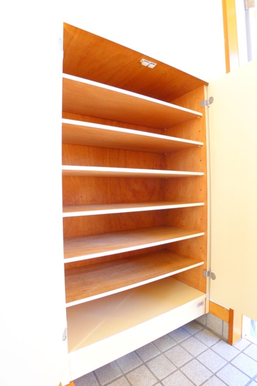 靴箱 メゾンド・貝塚