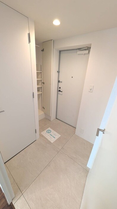 玄関 LEGALAND高円寺
