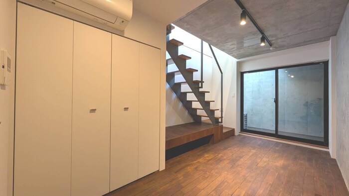 居室 LEGALAND高円寺