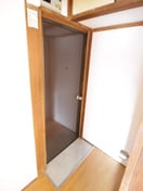 玄関 たま江荘