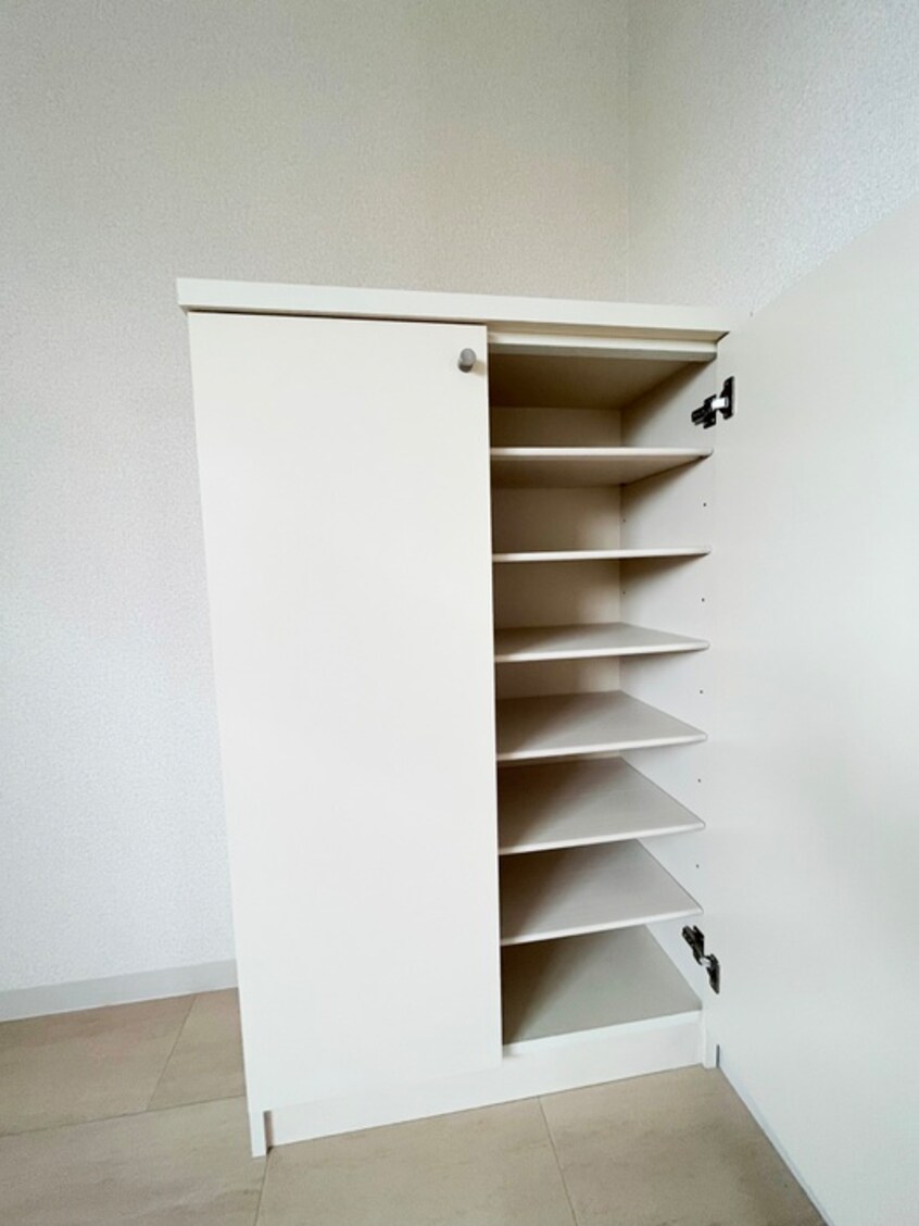 靴箱 レジデンス数沢