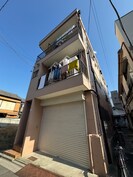 三恵ビルの外観