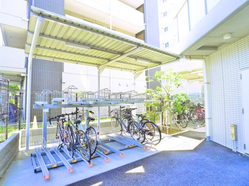 駐輪場 HY´s梅島Confort(803)