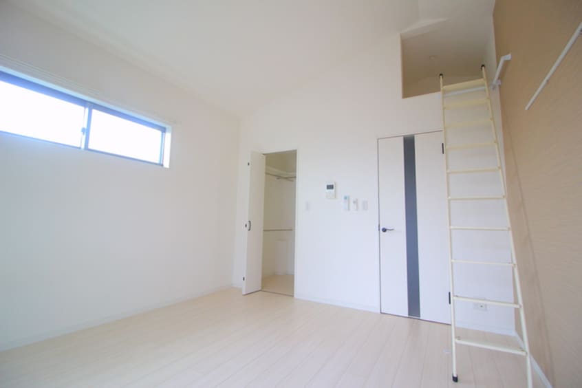 居室 ロシェ　ノワール