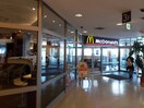 マクドナルド 小田急相模原駅店(ファストフード)まで554m RESIDENCE ODASAGA