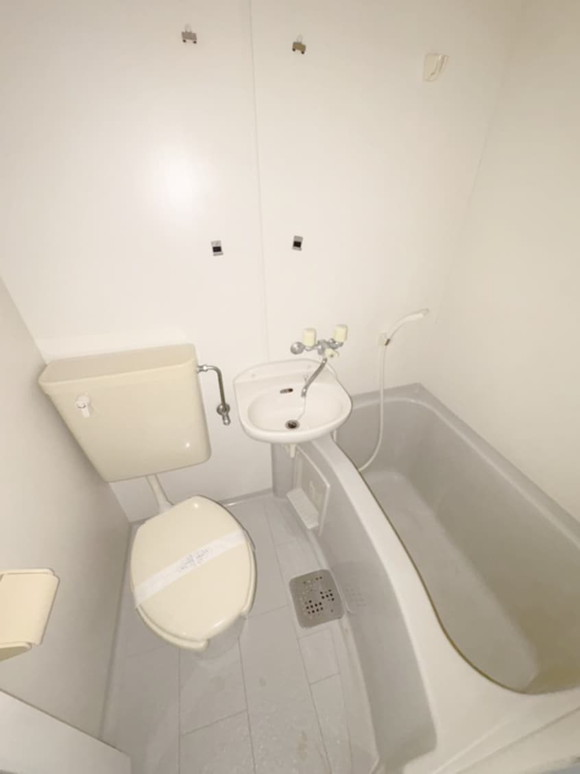 バス／シャワールーム等 フラワ－コ－ポ２