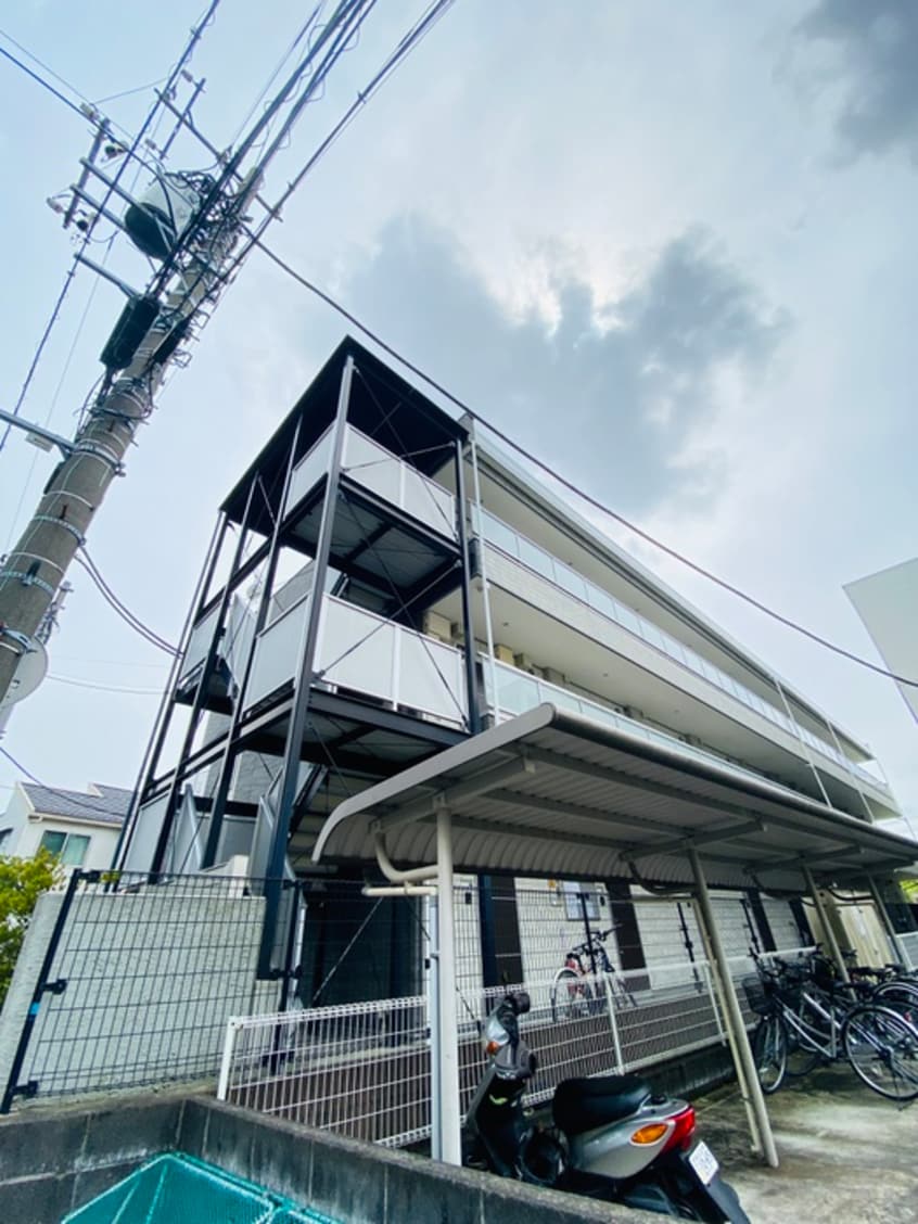 外観写真 リブリ・ＡＤＯＮＩＳ