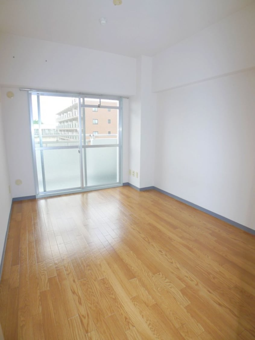 居室 チェスタ－ハウス川口