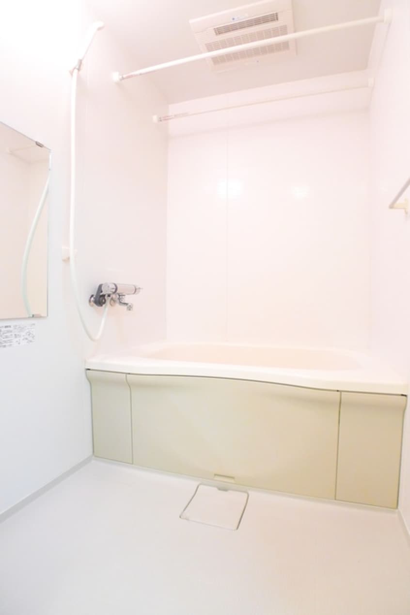 バス／シャワールーム等 Lion de ecru(ﾘｵﾝﾄﾞｴｸﾘﾕ)